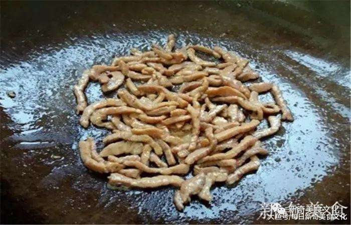 街边摆摊10元一碗,街边地摊小吃怎么做