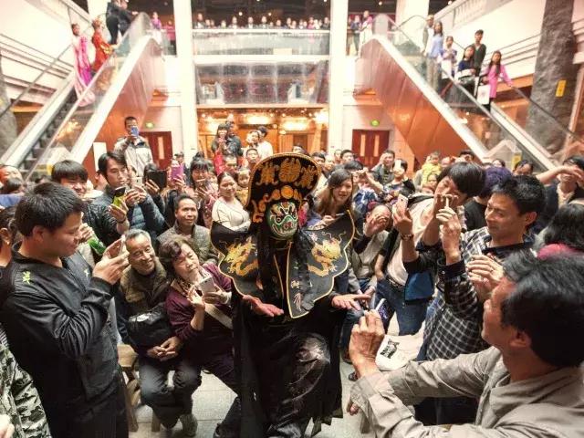 红木馆旗袍秀,中式红木展中山大涌