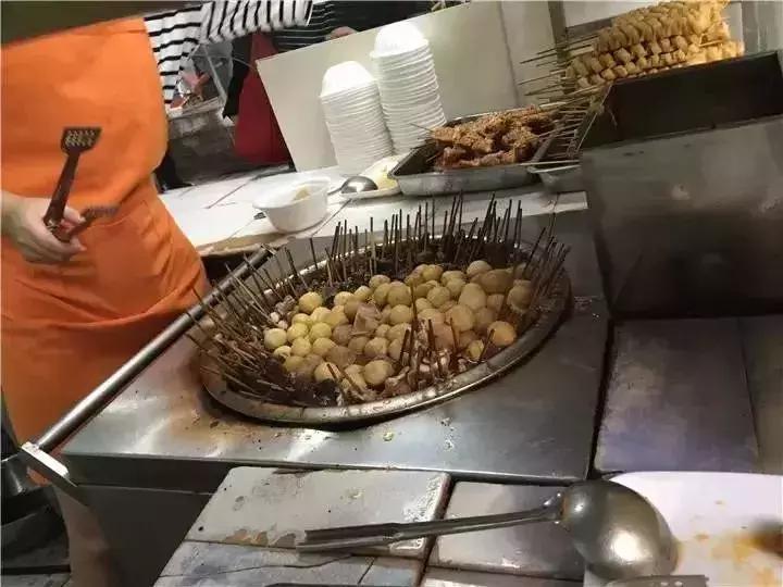 广州地铁8号线哪个站内有吃的,广州地铁8号线北延广州北站