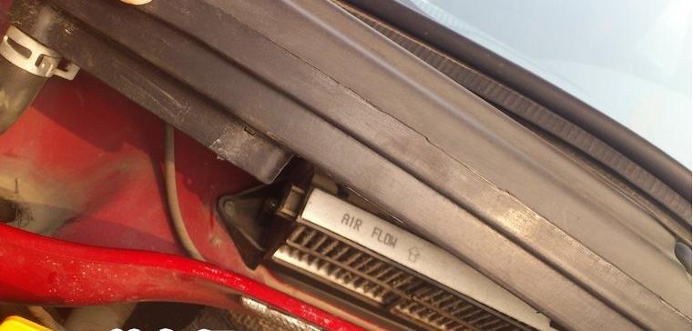 荣威550空调滤芯更换教程,更换荣威550空调滤芯教程