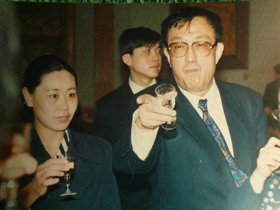 翻出好友老照片,翻出怀旧老照片