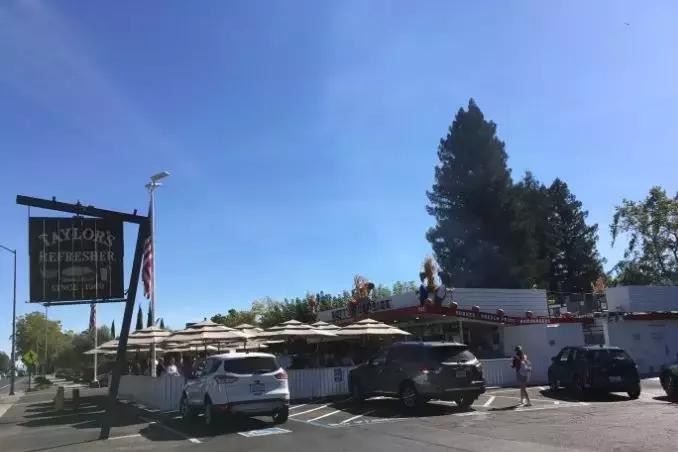 汉堡包和肉夹馍哪个更健康,汉堡包不就是中国的肉夹馍吗