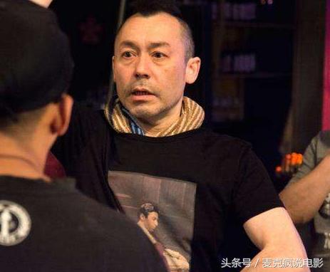 他是香港演艺圈异类，却为啥一直红不了，背后有阴谋？