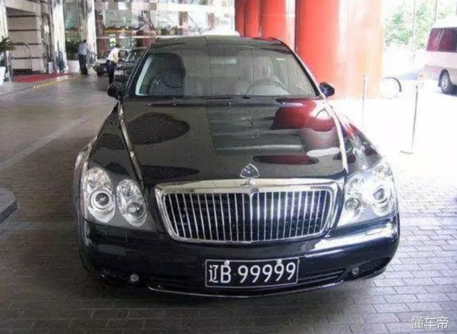中国首位劳斯莱斯的车主,全球唯一一辆劳斯莱斯和迈巴赫