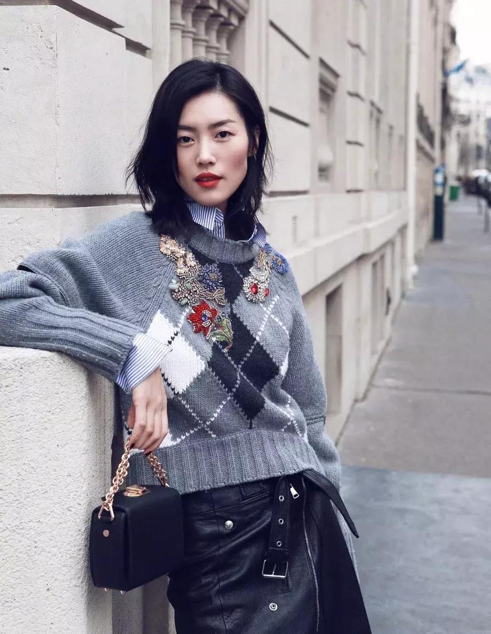 今年春天衬衫最新穿法，不时髦都不行，太有气质了