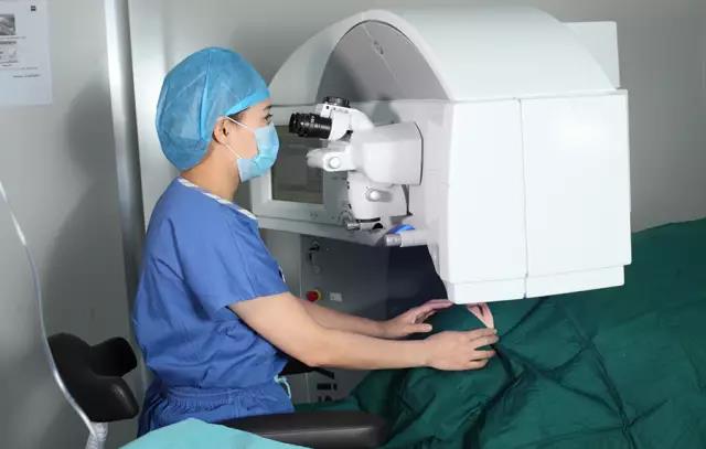 眼睛近视想戴墨镜怎么办,眼睛近视戴眼镜怎么办