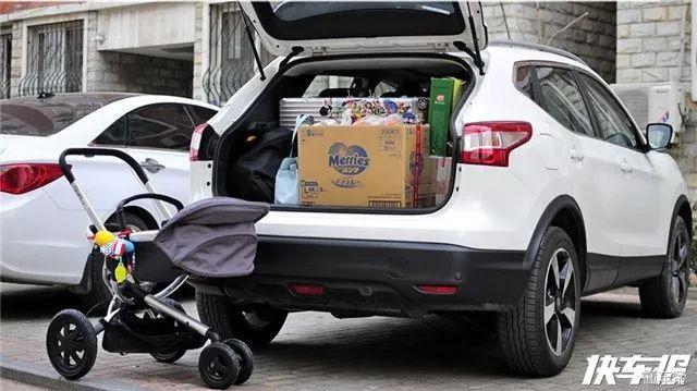 为什么汽车落地价差别很大,一般车辆落地价比指导价多吗