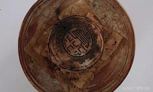 70年代茅台封膜怎么鉴定,如何从包装鉴定茅台酒真假