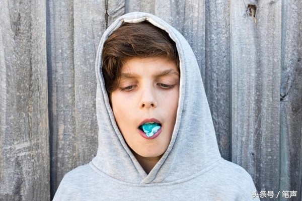 小孩吞食泡泡糖怎么办,不小心吞食了泡泡糖应该怎么处理