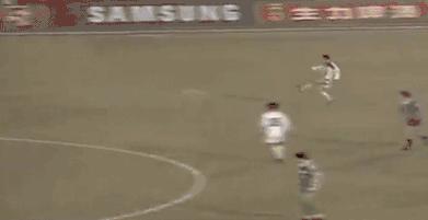 前国脚退役40岁告别职业赛场,曾经最年轻国脚再入国家队