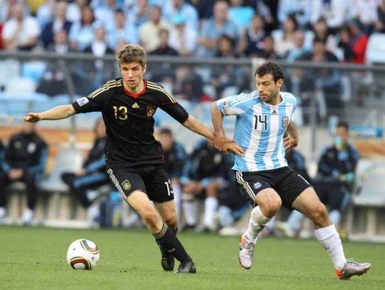 06年德国队红色客场球衣,德国队球衣客场2014