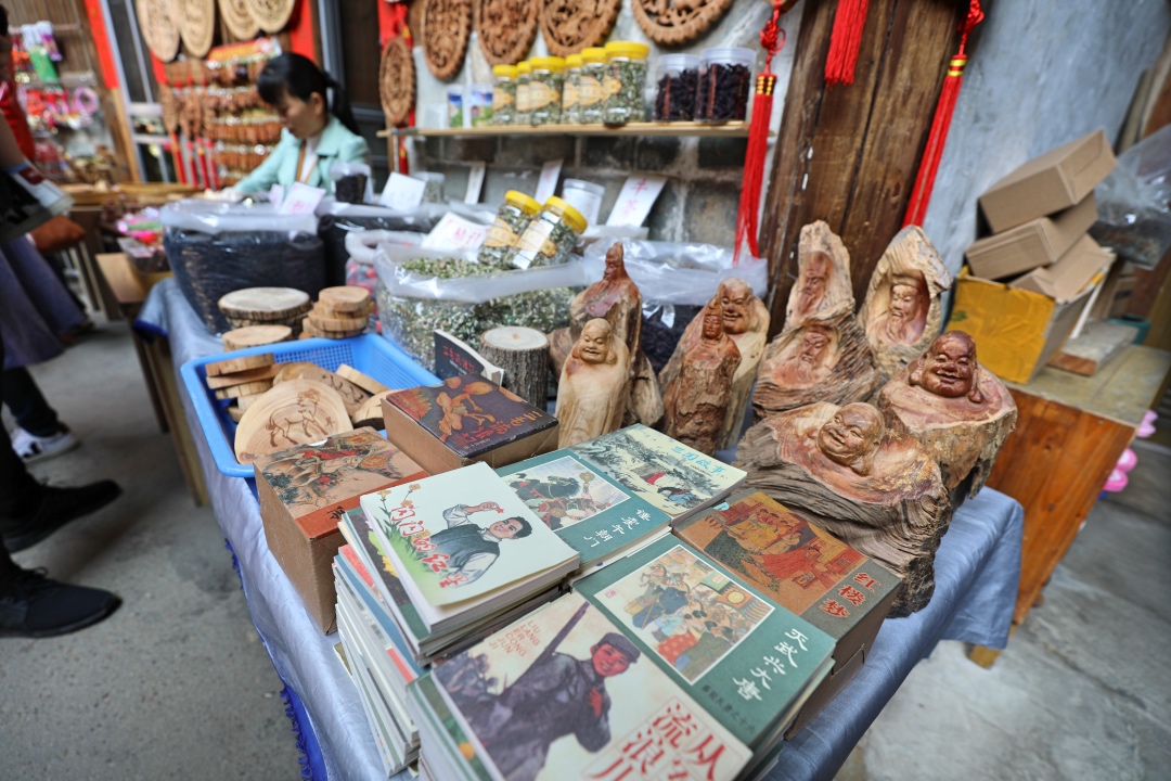 导游讲解漳州南靖土楼怀远楼视频,南靖土楼和云水谣怀远楼