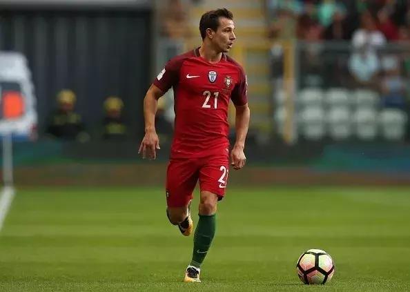 圣徒击败利物浦,圣徒vs曼联足球赛