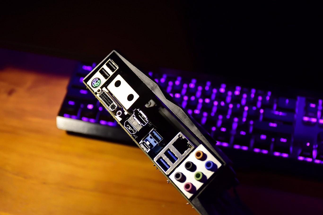 ryzen32200g加独显好不好,核显和独显打绝地求生