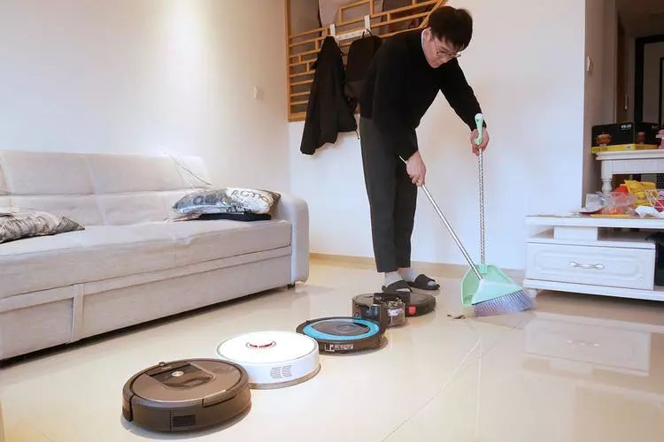 科沃斯和戴森机器人哪个好,irobotbraava擦地机器人