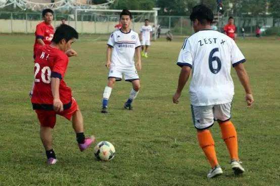 没数据你还踢个球！当代足球黑科技装备亮相球场！