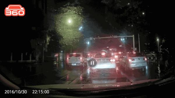 行车记录仪装上去怎么设置,行车记录仪装卡位置