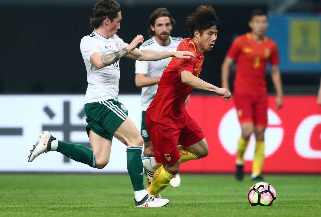 里皮评价山东鲁能13分出局,国足惨败1比5