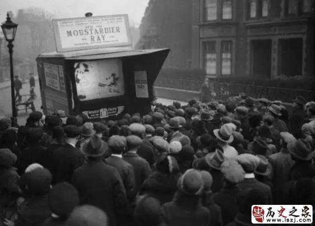 霍金本拉登高清壁纸,站着的霍金的照片