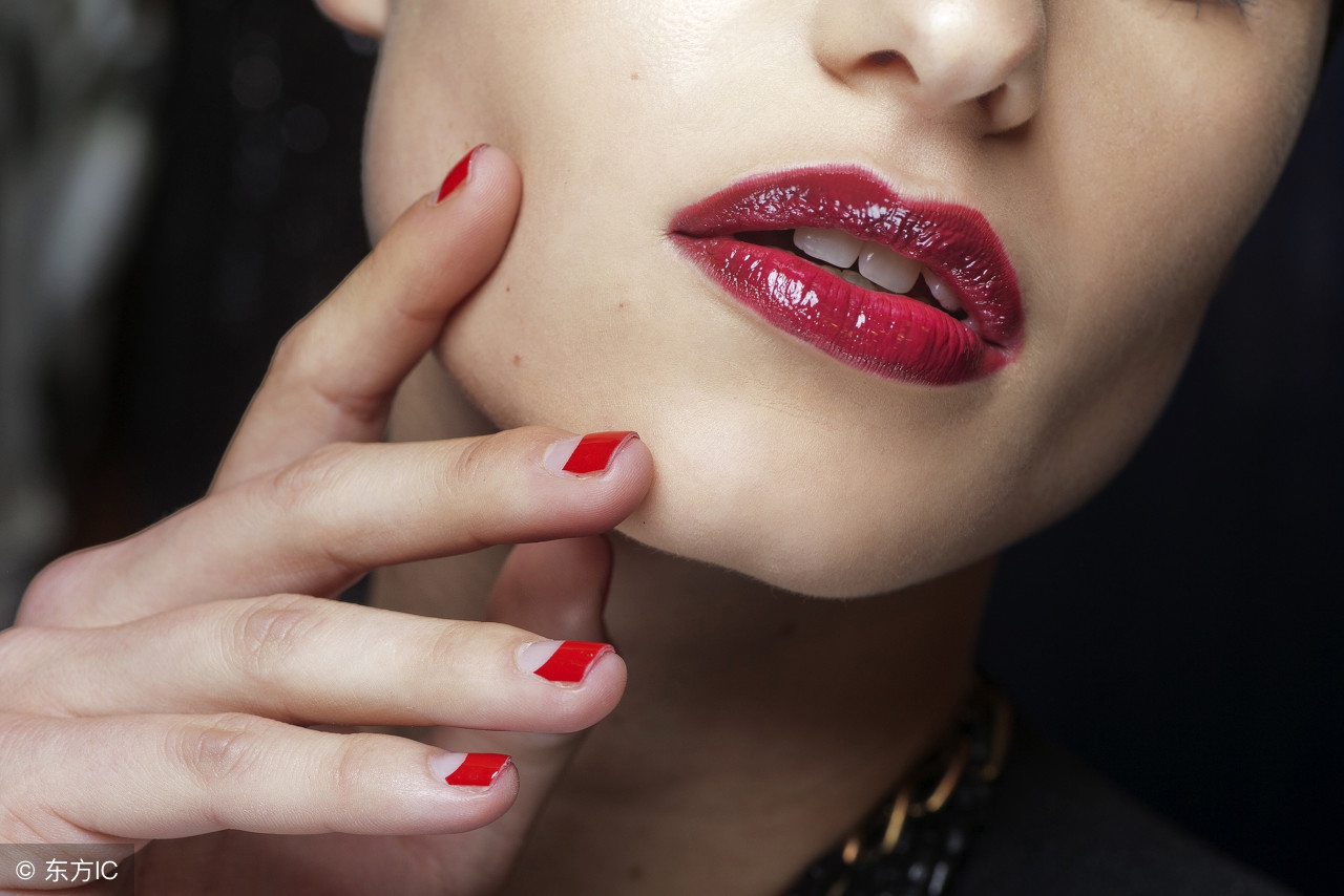 怎样才能快速去除床单上的指甲油,床单上的指甲油怎么去除