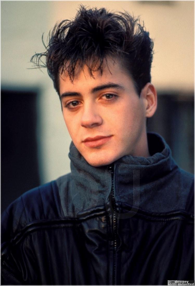 漫威钢铁侠和唐尼,漫威钢铁侠小罗伯特唐尼签名照