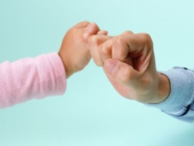 解决孩子说话不清楚的方法,怎样解决孩子说话不算话的问题