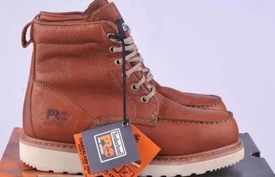 175cm穿多大码足球鞋,175cm也能在职业球场那么劲爆