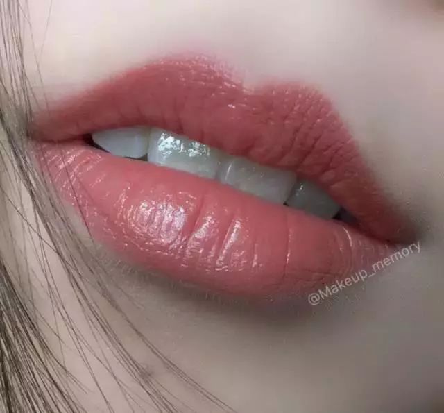 mac彩妆什么产品好用一点,mac是彩妆界的泥石流吧