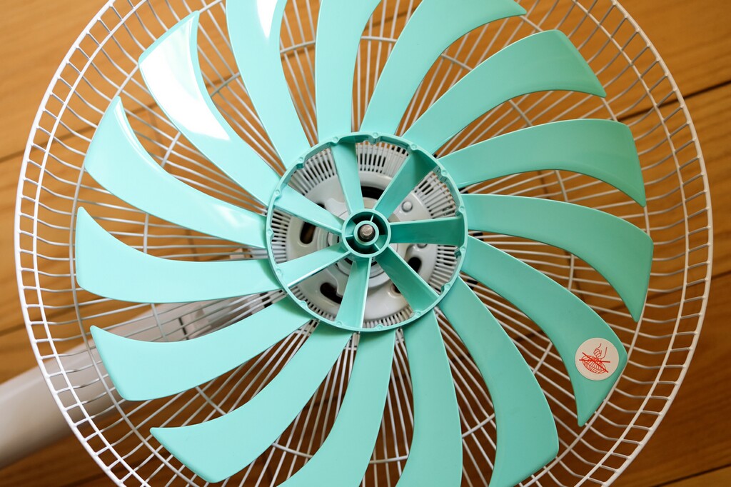 夏季落地扇我选择一款静音风量大的颜值电风扇：先锋DLD-D7