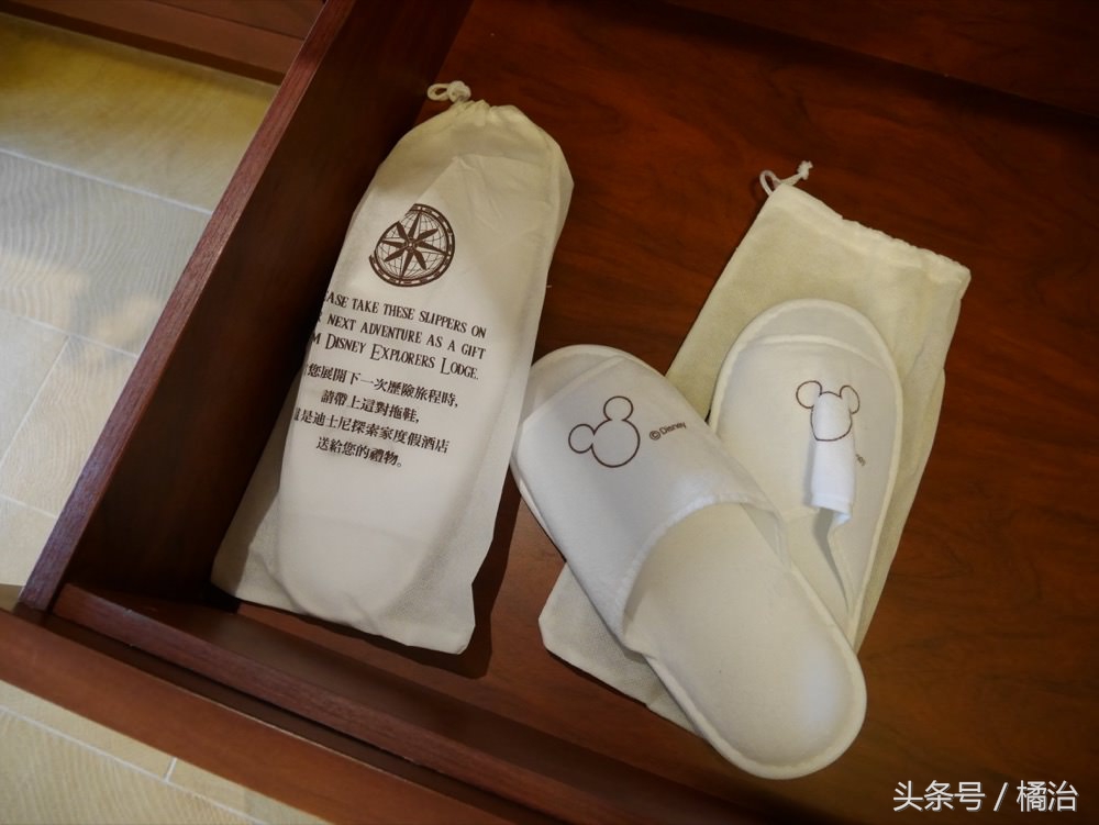 去香港迪士尼入住体验,香港迪士尼探索家酒店游泳池