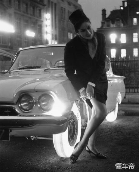 以前人们用的东西和现在用的东西,在生活中一些稀奇又古怪的小玩意