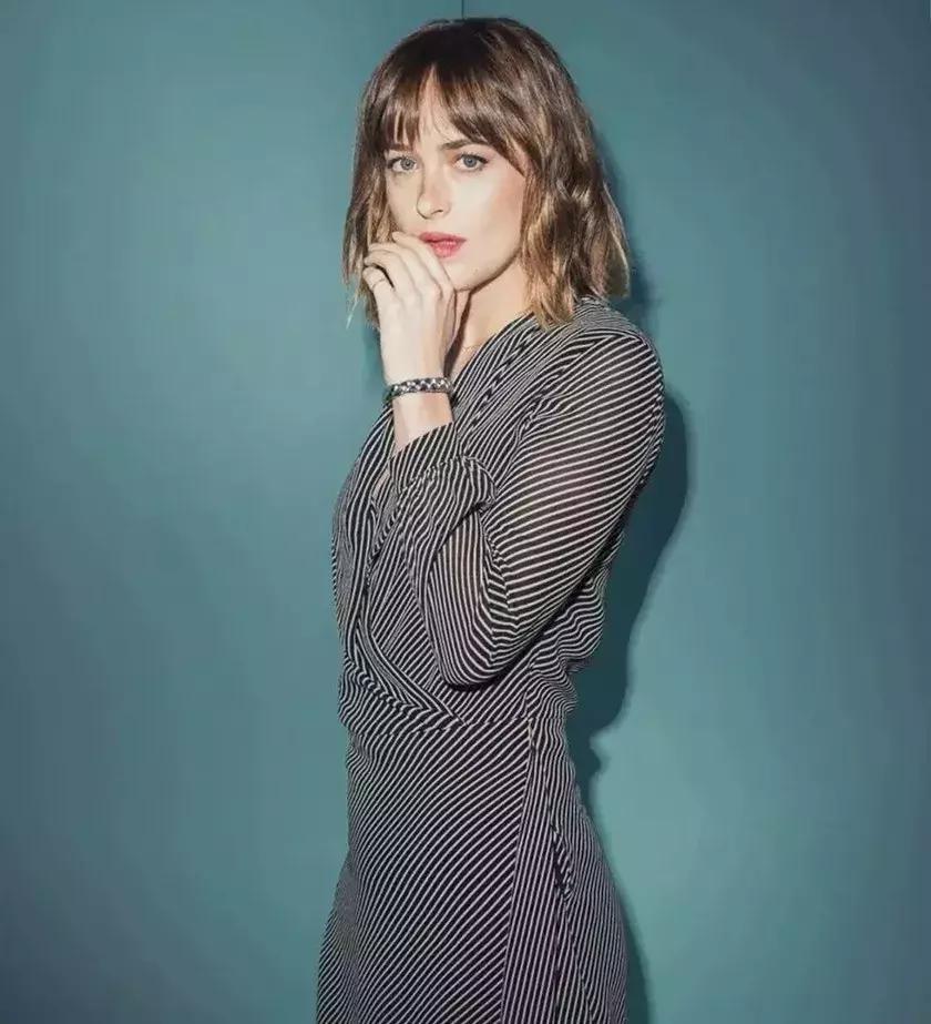 瘦脸最好看发型,40岁的瘦脸减龄发型短发