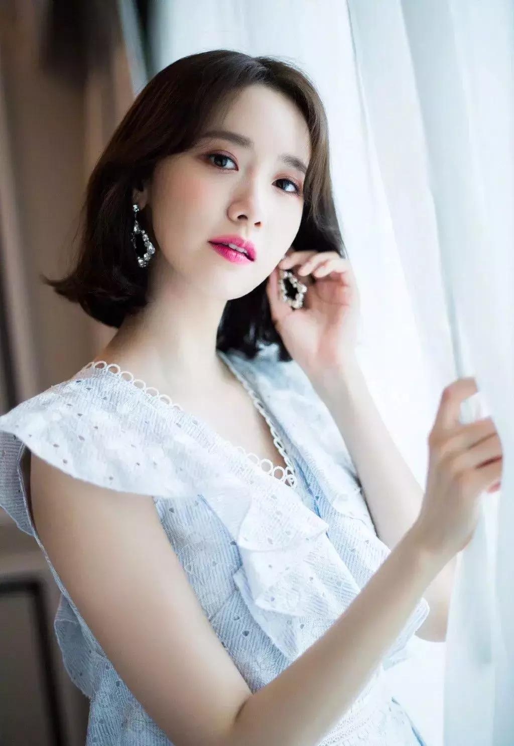 瘦脸最好看发型,40岁的瘦脸减龄发型短发