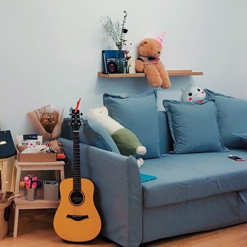 别浪费一字搁板了，除了学人家做照片墙，它还有更多用途！