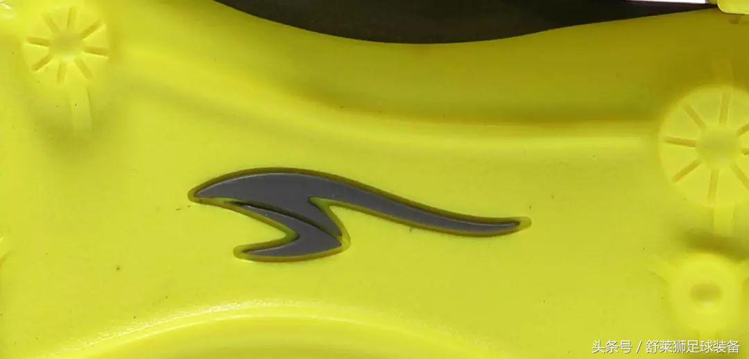 舒莱狮足球鞋国民足球鞋,为中国制造的足球鞋