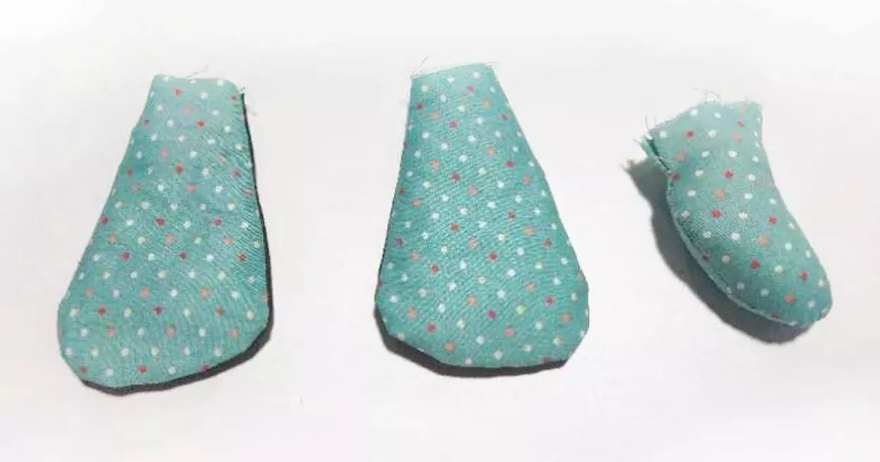 做狗狗玩偶的教程,怎么样用狗狗的毛做一个小型玩偶