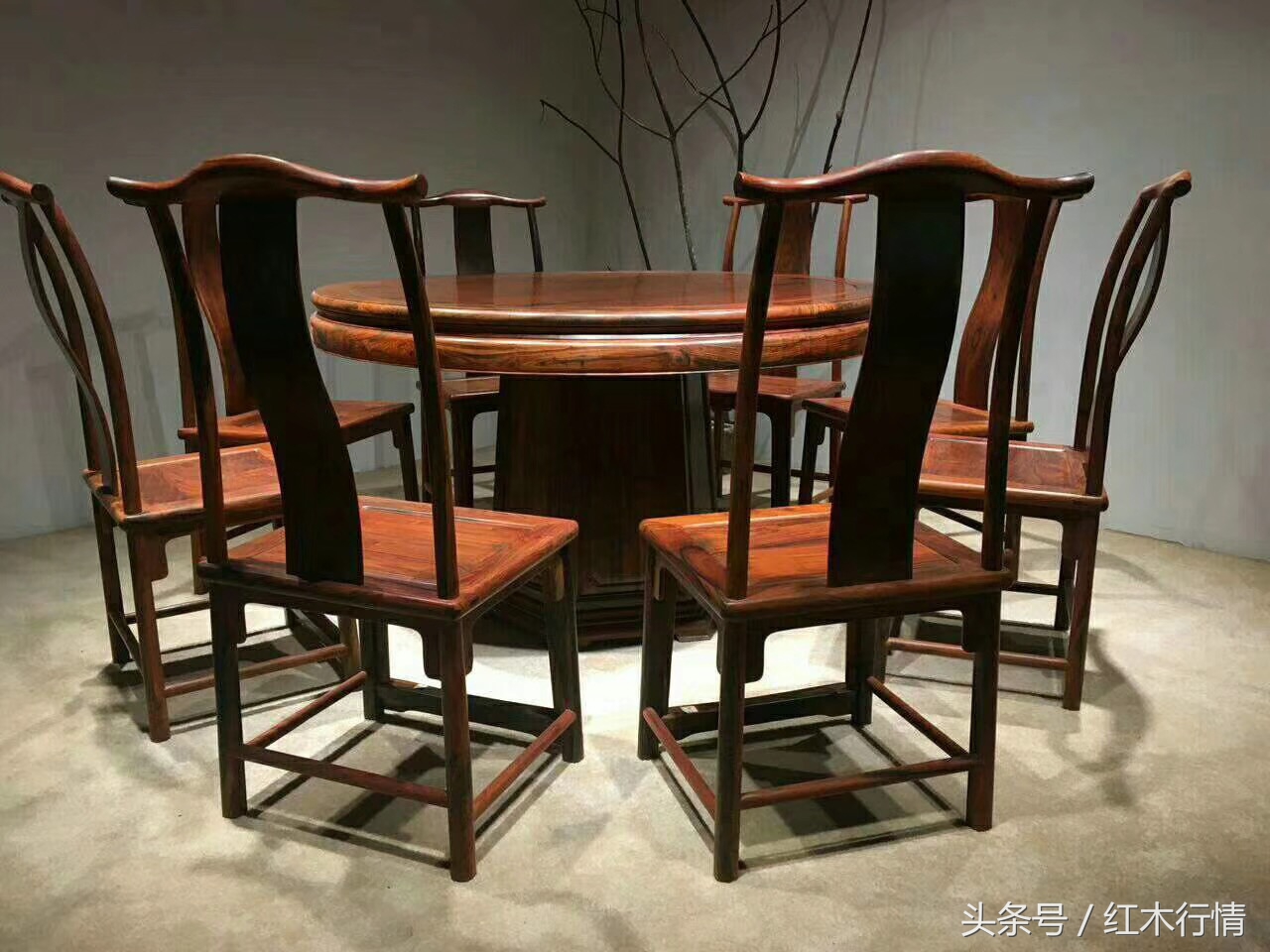 最流行的红木餐桌,哪种红木餐桌最实用好看