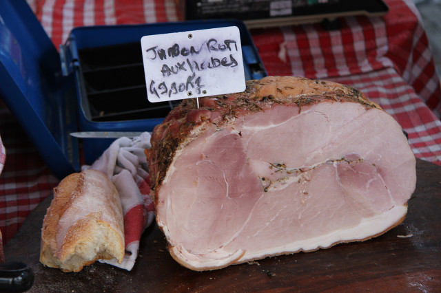 肥瘦相间、咸香回甜，全球12款顶级火腿，除了金华火腿你吃过几个