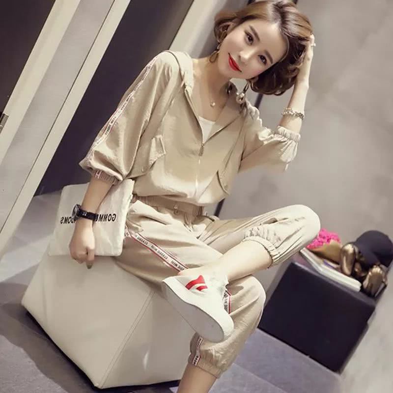 4月份可以穿春天裙子,适合旅游穿的秋冬女装