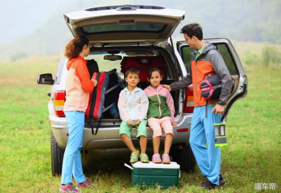 春季车内有霉味怎么办,车内进雨水怎么消除异味
