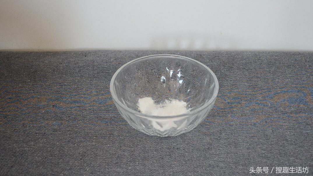 手被刺扎了要如何把刺给取出来,手指被刺扎到能用热水泡吗