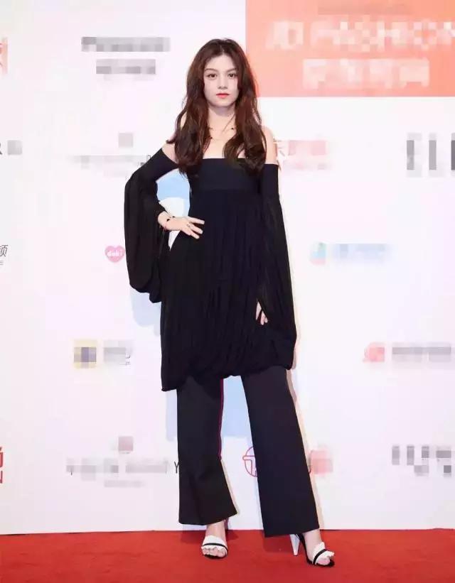 马思纯裙子裤子穿搭,马思纯穿搭冬款