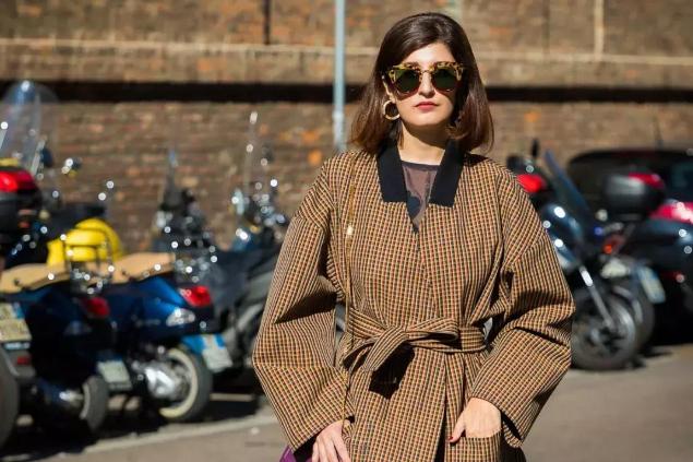 小脸适合什么潮流眼镜框,眼镜框品牌推荐男潮流款