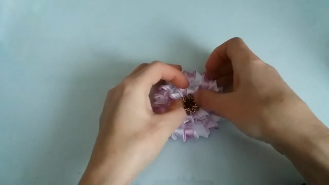 丝带发卡制作diy新年,手工丝带发卡制作教程蝴蝶结