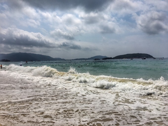 一路“王”下去----在三亚浪，把开会玩成度假！3