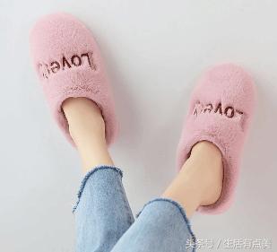 冬天穿的拖鞋里面有臭味怎么办,家里毛毛拖鞋穿得太久如何清洗