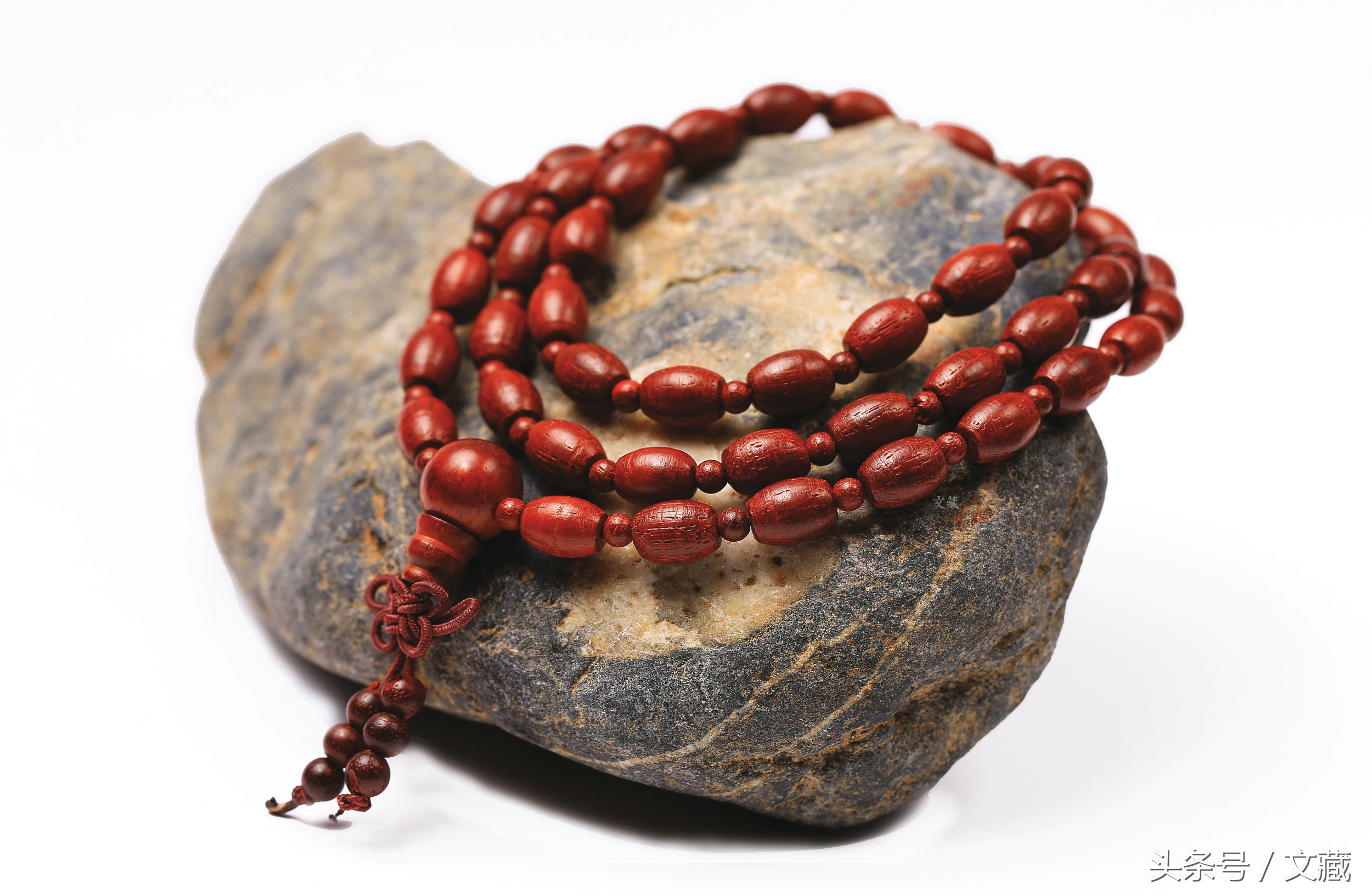 紫檀手把件盘玩包浆后效果,小叶紫檀手串把玩