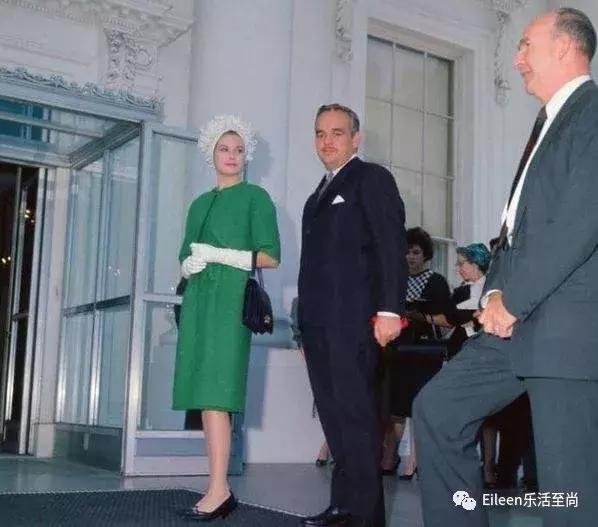 关于赫本与他的爱情故事,赫本一生的真实故事