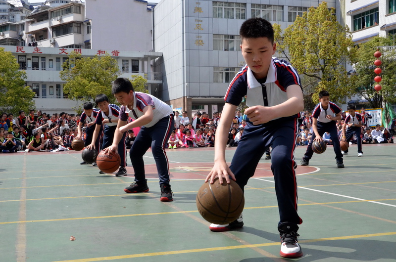 恩施金子坝实验小学篮球比赛视频,恩施州篮球比赛小学