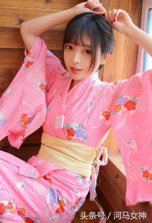 男人面对这3种女人往往难以抗拒,男人会为哪种女人心甘情愿的付出